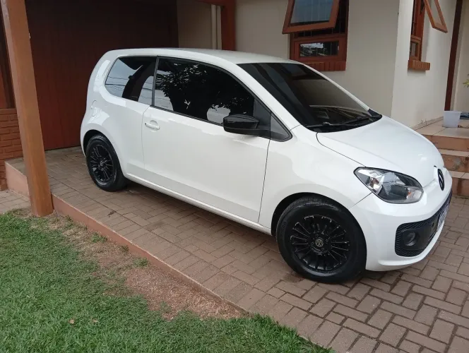 Volkswagen Up! Take 1.0 T. Flex 12V 3P 2015