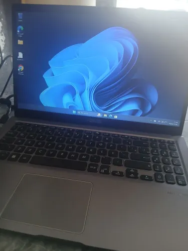 Notebook Asus M515 AMD Ryzen 5 8GB 256GB SSD