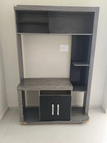 Vende Estante usada
