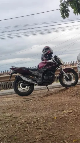 Vendo ou troco por moto 160 essa linda fazer 250, impecável nada pra fazer ,