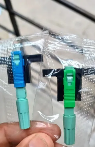 Conector de campo Clik ou Rosca avião UPC ou APC