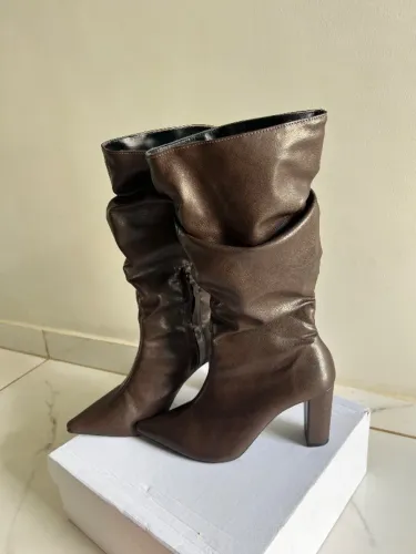 Bota Feminina 38/39
