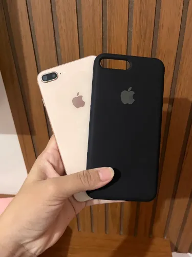 iPhone 8 Plus 