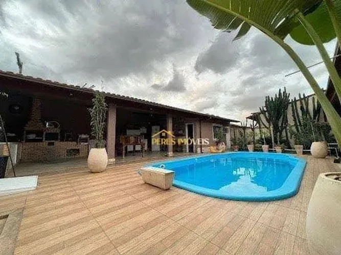 Casa com 4 dormitórios à venda, 200 m² por R$ 1.200.000,00 - Village Rio das Ostras - Rio 