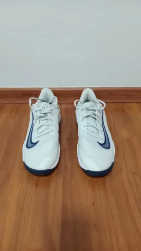 Tênis Nike Precision 7
