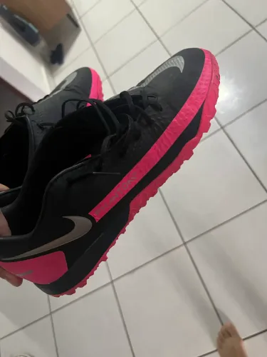 Vendo chuteira Nike pouco usada