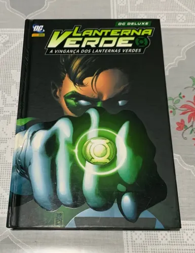 Lanterna verde: a vingança dos lanternas verdes - DC DELUXE 