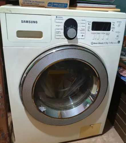 Máquina lava e seca