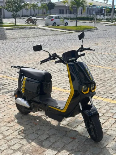 Scooter 100% elétrica