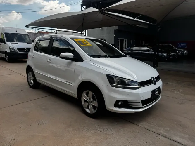 Volkswagen Fox Comfortline 1.6 Flex 8V 5P 2018