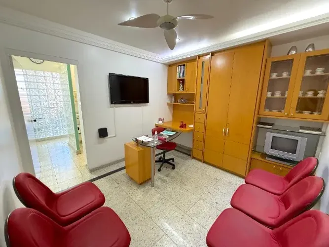 Vendo Salas com 80m², Consultório Montado e Reformado em Santa Lúcia - R$ 650.000,00