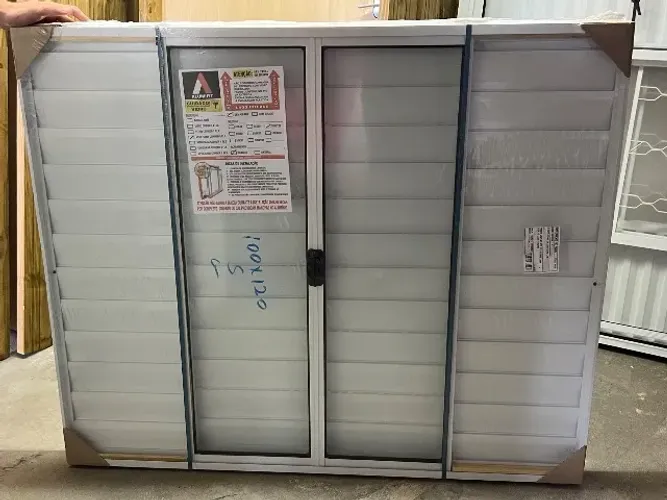 Veneziana de aluminio branco 