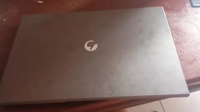 Vendo notebook positivo  simples co 4 gb memória e SSD 120 gb