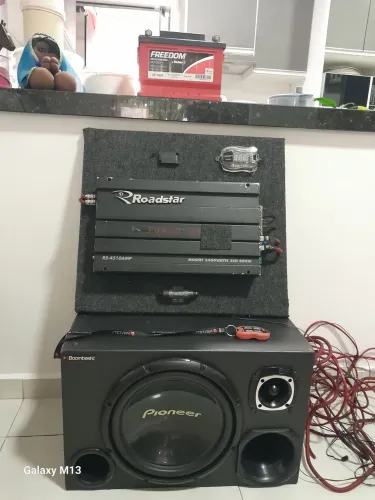 Som automotivo caixa trio 