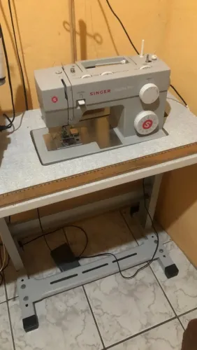 Mesa Para Máquina de Costura Singer ?