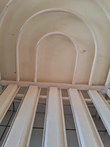 vende-se cama de solteiro tubular