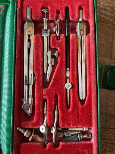 Antigo Estojo de Compasso Técnico Kern Swiss - Suíço Vintage