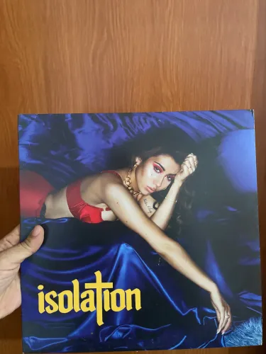 Lp Vinil Kali Uchis Isolation Vermelho