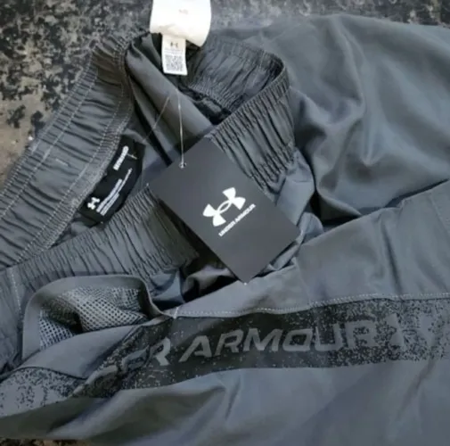 Bermuda under armour | original | nova