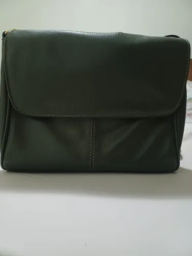 Bolsa em couro legítimo