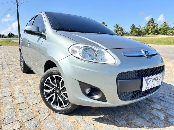 Fiat Palio Essence 1.6 Flex 16V 5P 2015