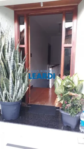 CASA ASSOBRADADA - JARDIM NOVO MUNDO - MG