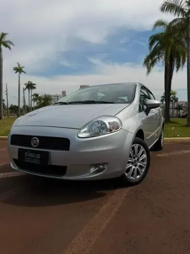 Fiat Punto Attractive 1.4 Fire Flex 8V 5P 2012