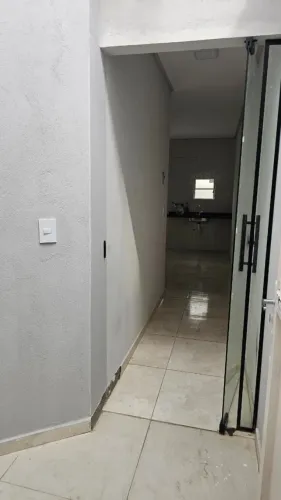 alugo KITNET por 800,00