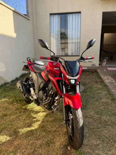 Fz25 conected 2025