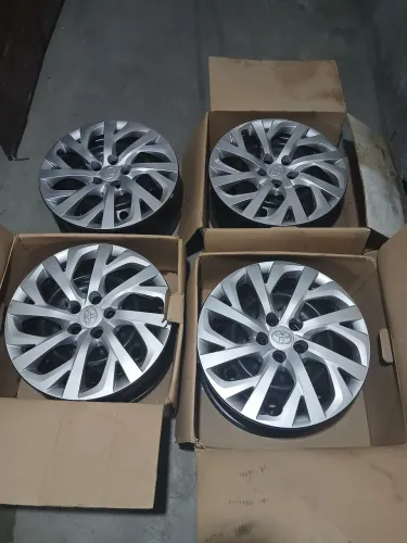 Rodas Toyota Corolla aro16 5x100