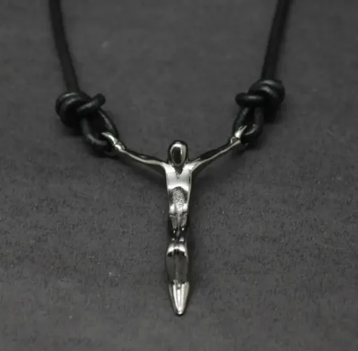 Colar Cristo Couro