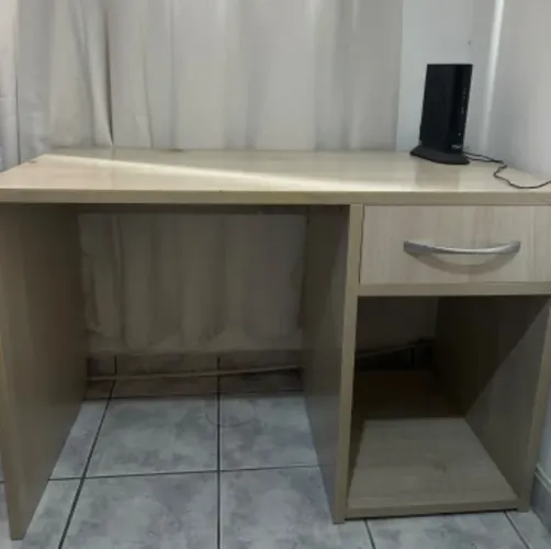Mesa escrivaninha