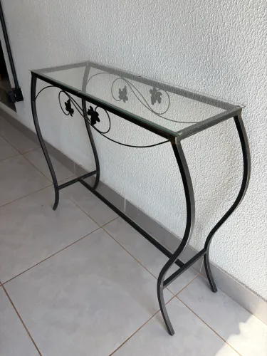 Aparador com vidro
