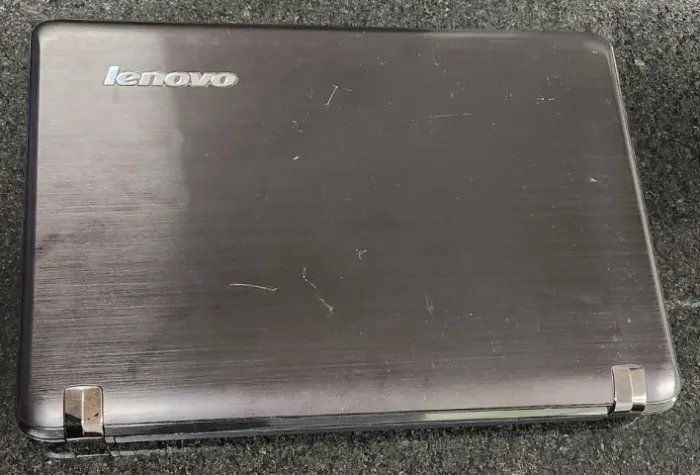 Notebook Lenovo ideapad y460p - Peças / Sucata (Tela 100%, Carcaça Intactas)