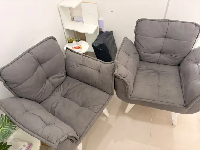 Poltrona Decorativa Cinza