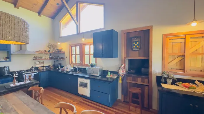 Refúgio Exclusivo a 10 Minutos de Urubici | 10.000m² com Casa de Alto Padrão, Riacho e Inf