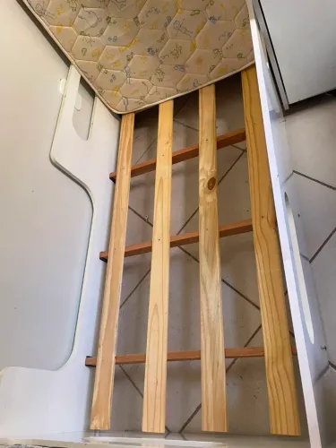 Cama infantil com colchão