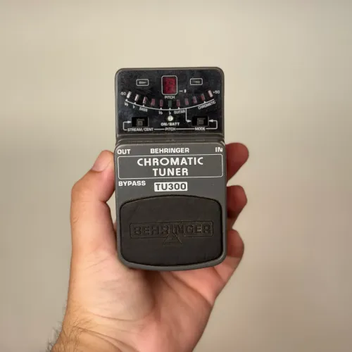 Pedal afinador p guitarra, violao ou baixo