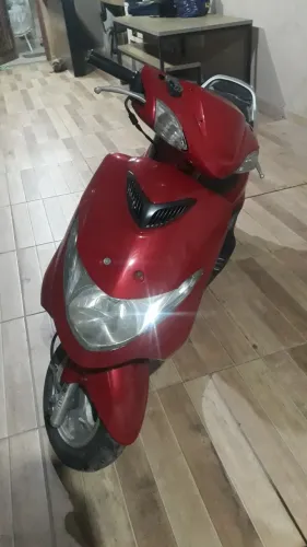 Moto suzuki burgman 2008 em perfeito funcionamento, automática, com débito, tem Dut