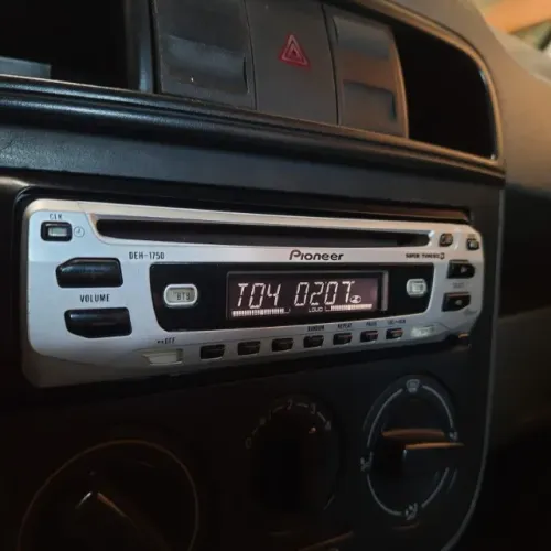 Rádio CD player Pioneer DEH-1750