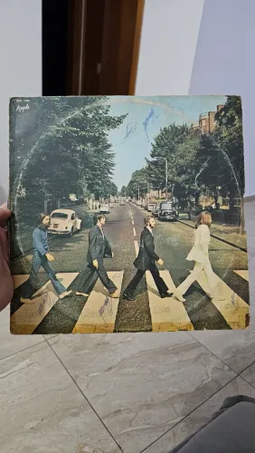 ABEEY ROAD - THE BEATLES