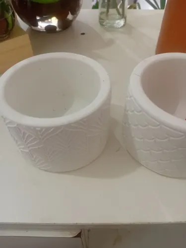 Vasos fabricado com cimento branco