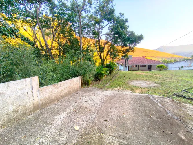 Casa em teresópolis viva com conforto, natureza e excelente potencial de investimento