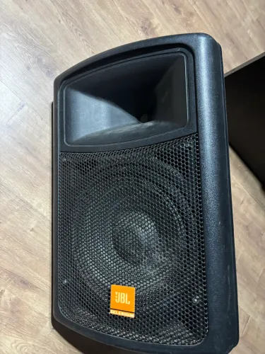 Caixa JBL JS121A