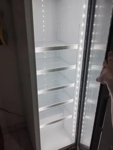 Vendo freezer expositor Esmaltec