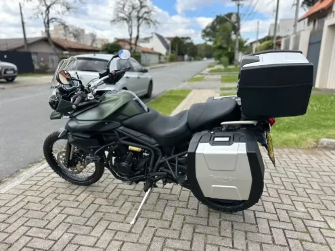 Triumph Tiger 800 XC (Baixo km)