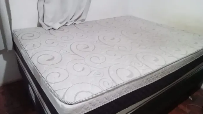 ? VENDE-SE CAMA BOX