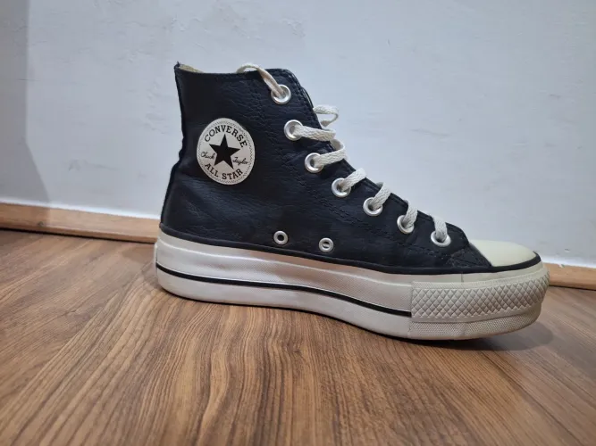 Converse All Star plataforma em couro 