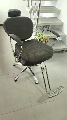 Cadeira de Salão Reclinável
