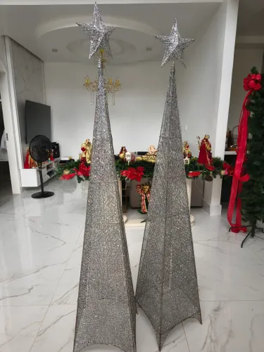 Vendo essas2 lindas ESTRELAS PRATAS para deixar o seu Natal iluminado